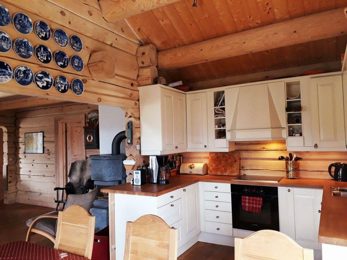Blazerbu Four-Bedroom Chalet Myro Exteriér fotografie