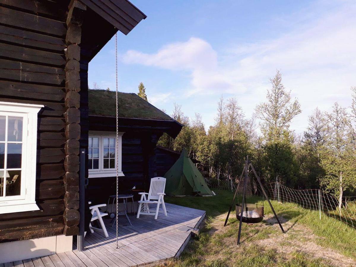 Blazerbu Four-Bedroom Chalet Myro Exteriér fotografie